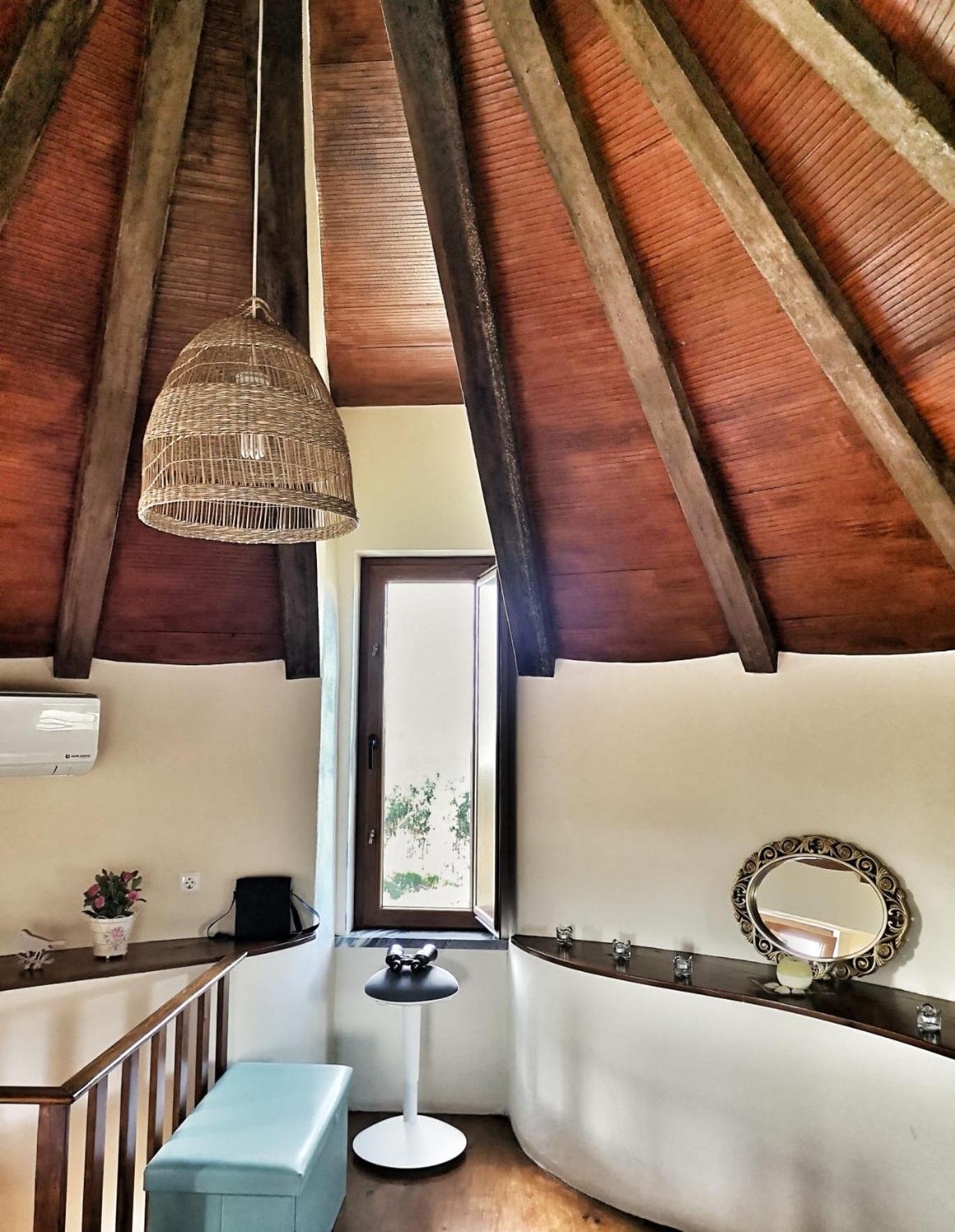 The Windhouse Villa São Bartolomeu Exteriör bild
